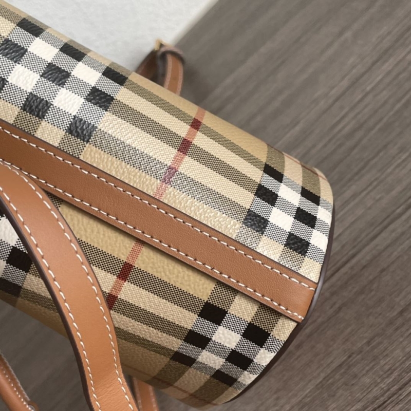 Bv*b*rry bucket bags